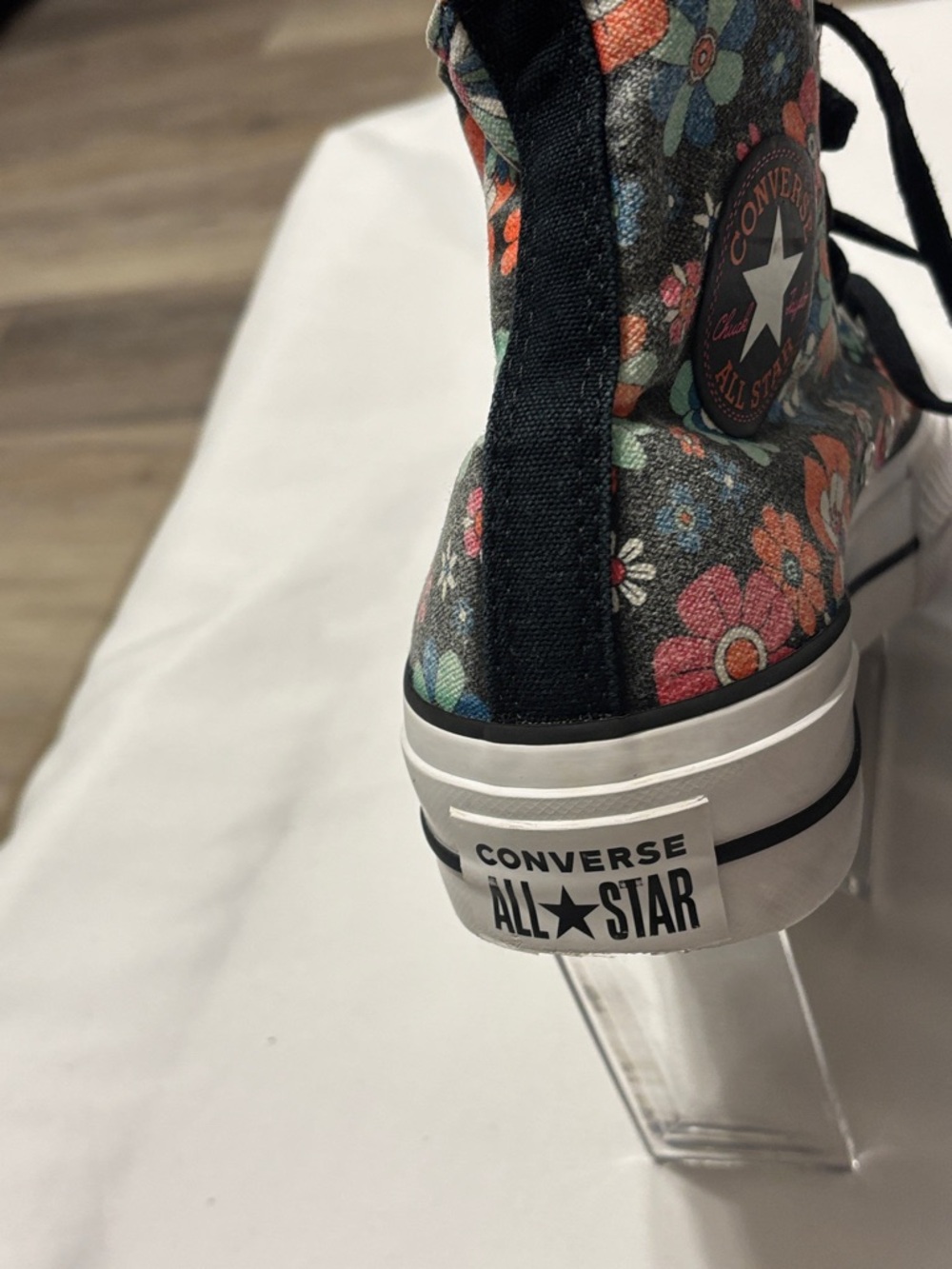 Converse Women’s size 8 Black Floral High-Top Sneakers with Multicolor Flowers - Picture 3 of 7